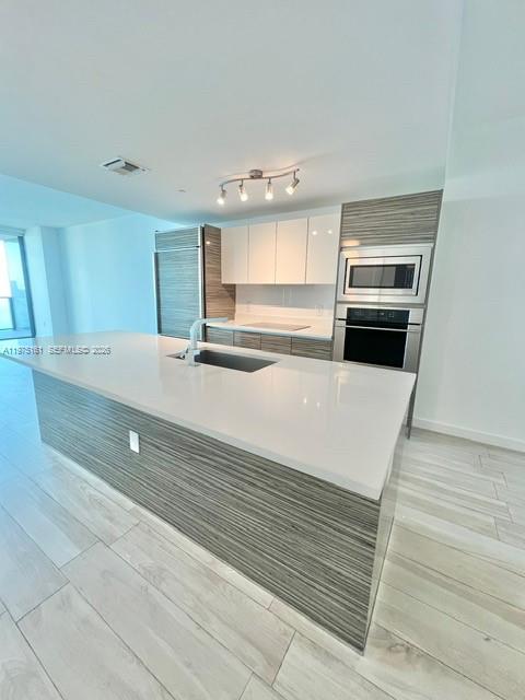 460 NE 28 ST #3203, Miami FL 33137