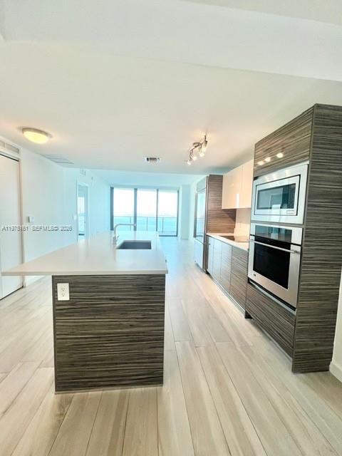 460 NE 28 ST #3203, Miami FL 33137