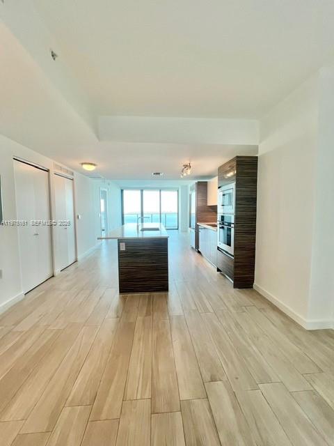 460 NE 28 ST #3203, Miami FL 33137