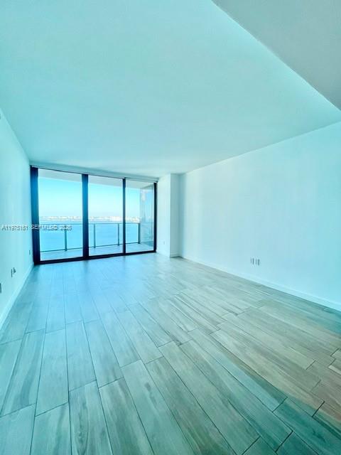 460 NE 28 ST #3203, Miami FL 33137