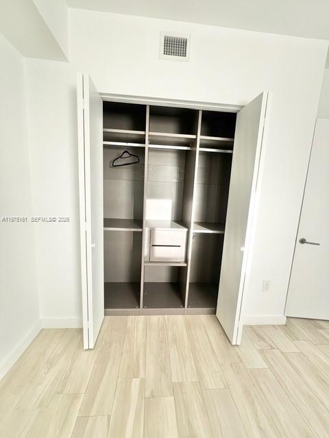 460 NE 28 ST #3203, Miami FL 33137