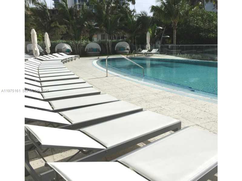 460 NE 28 ST #3203, Miami FL 33137