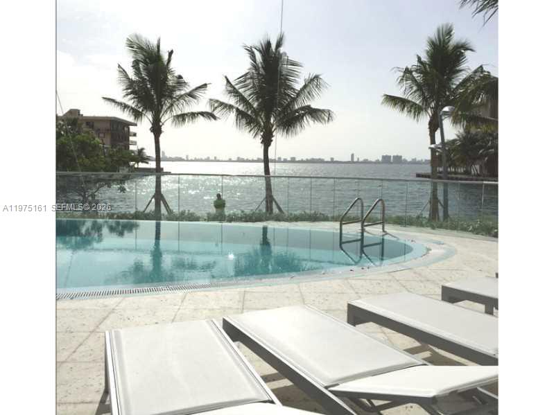 460 NE 28 ST #3203, Miami FL 33137