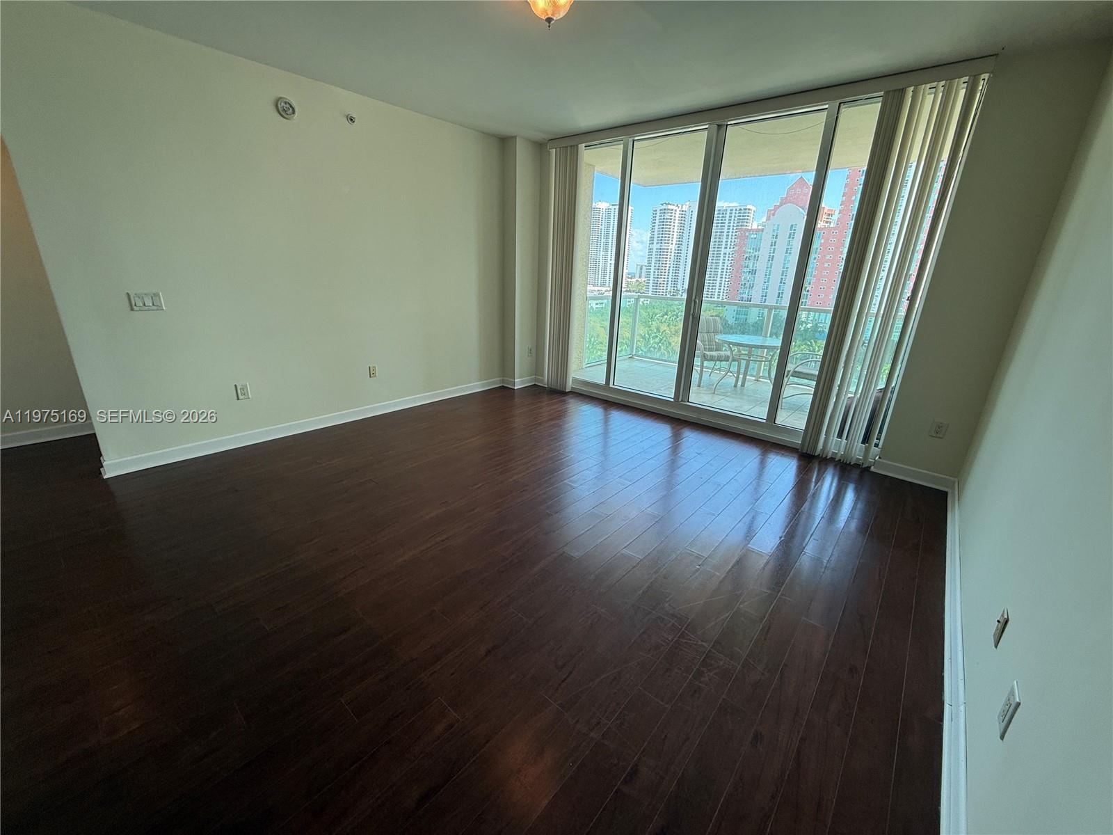 3340 NE 190th St #1105, Aventura FL 33180