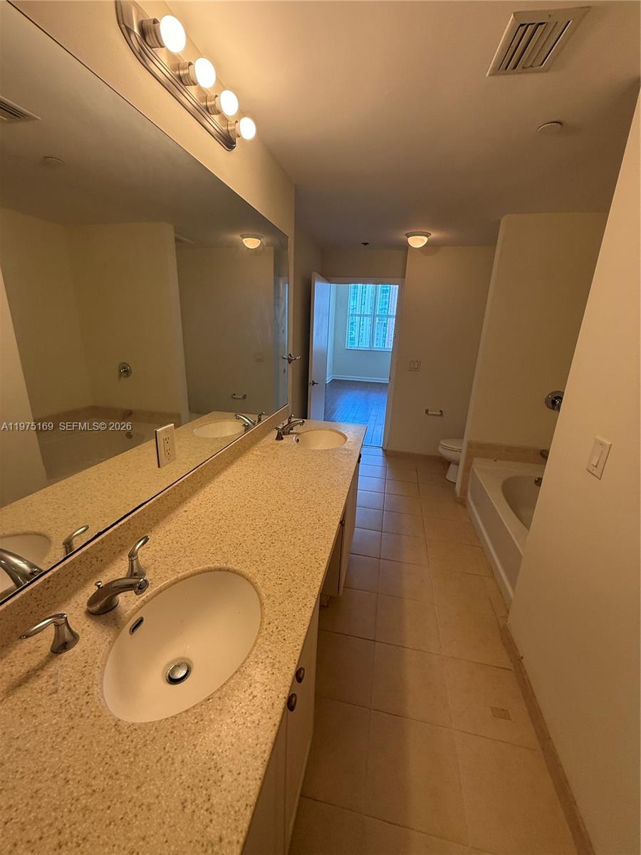 3340 NE 190th St #1105, Aventura FL 33180