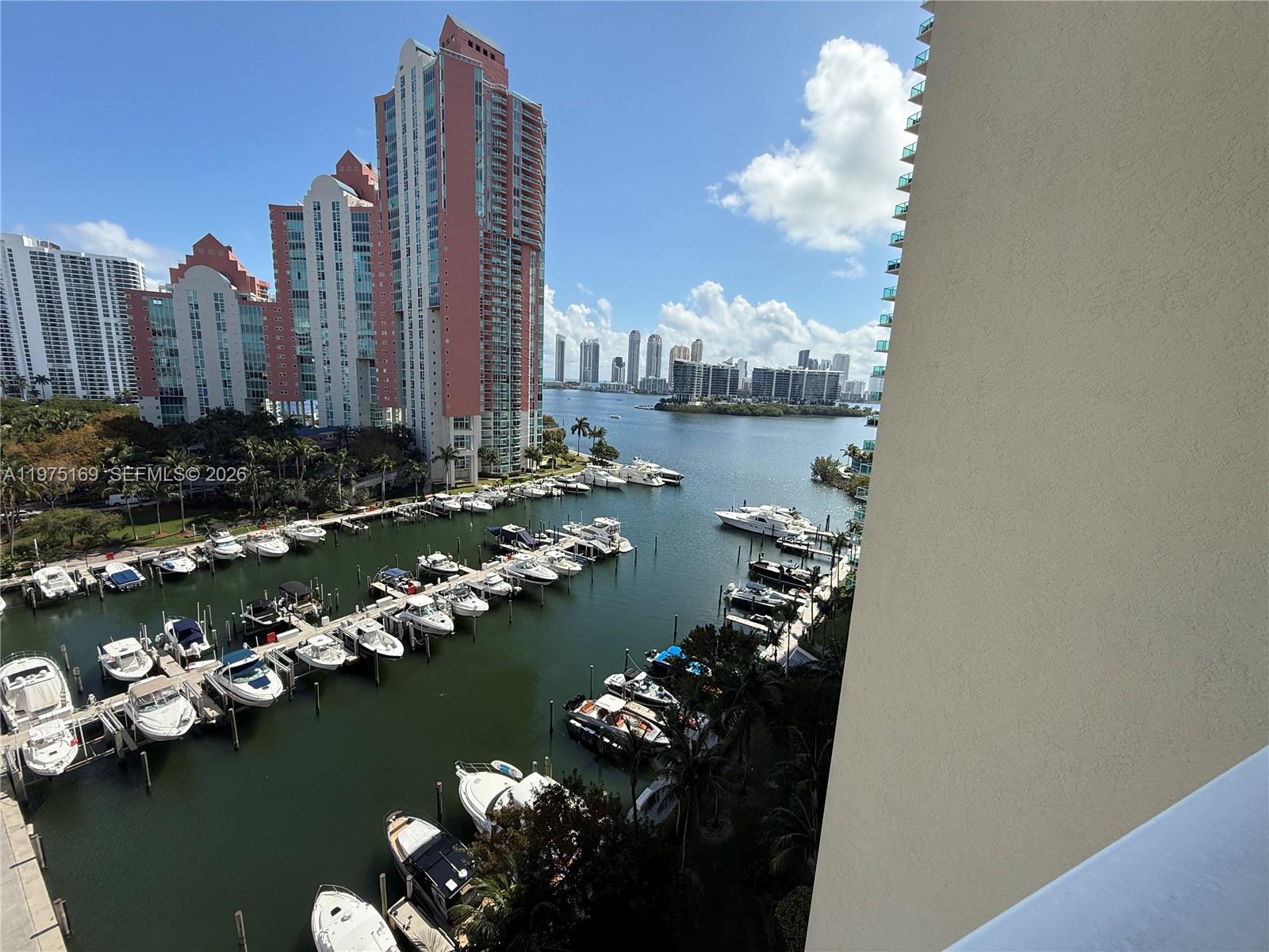 3340 NE 190th St #1105, Aventura FL 33180