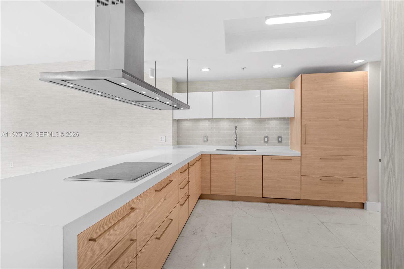 17301 Biscayne Blvd #611, North Miami Beach FL 33160