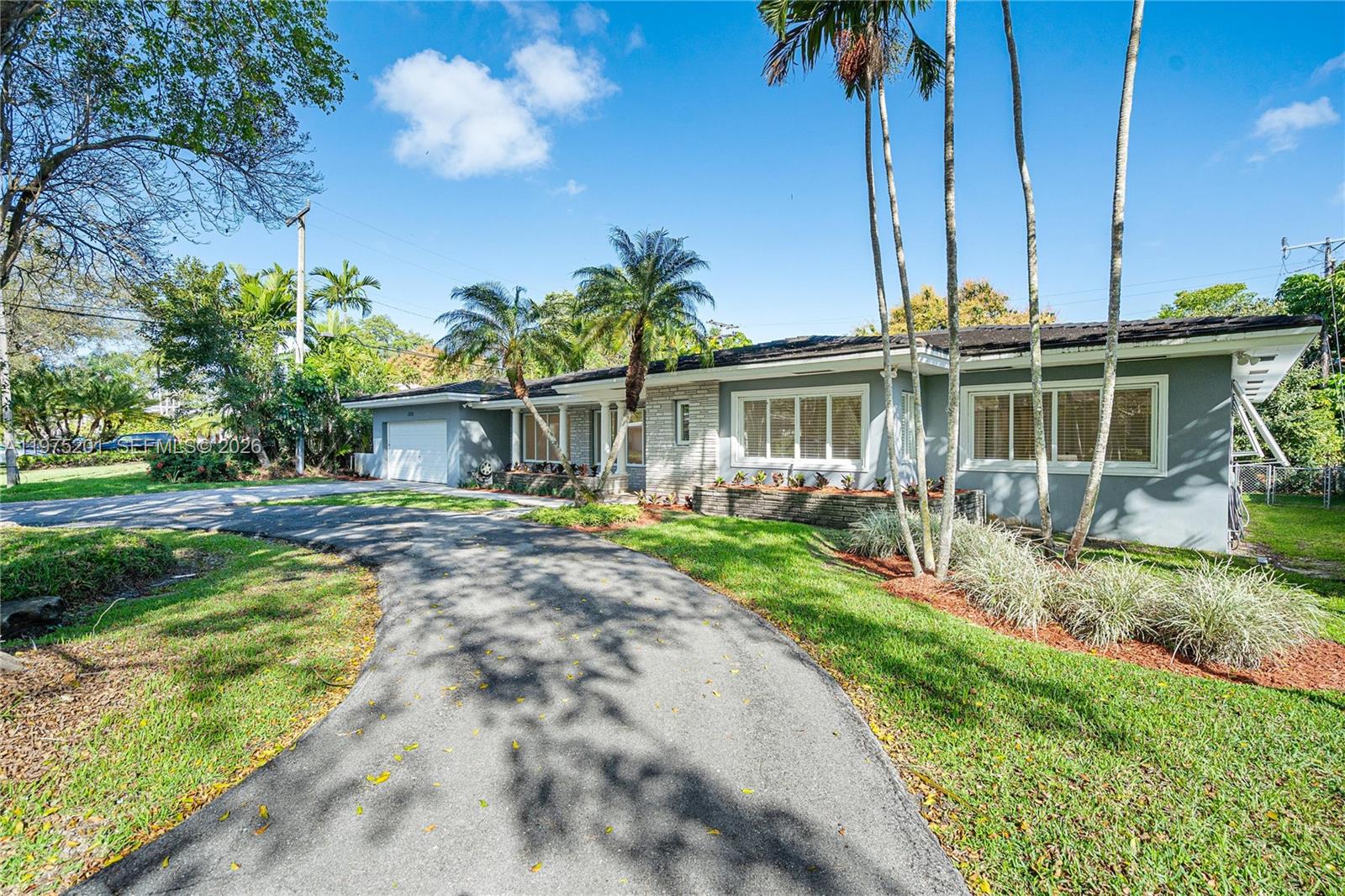 1235 Algardi Ave, Coral Gables FL 33146