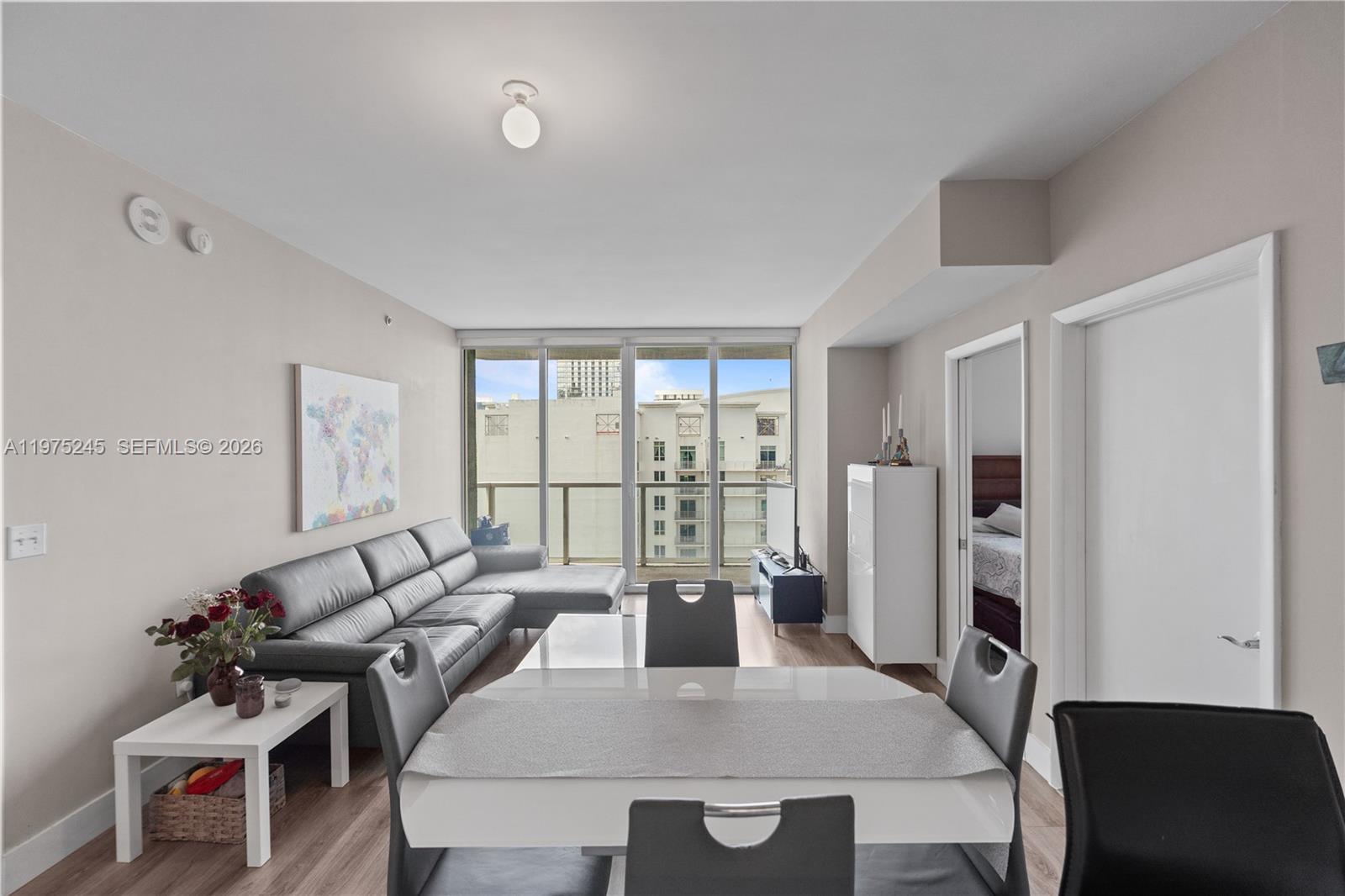 244 Biscayne Blvd #2410, Miami FL 33132