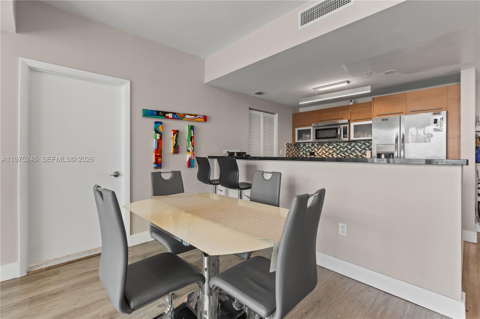 244 Biscayne Blvd #2410, Miami FL 33132