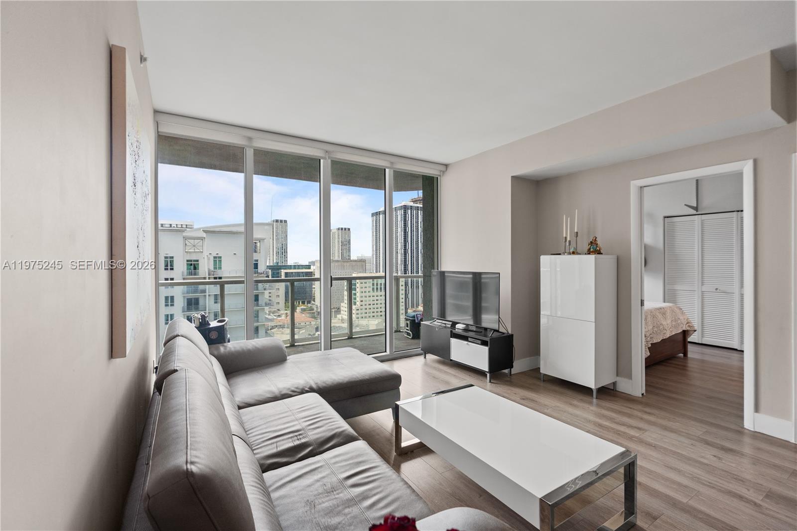 244 Biscayne Blvd #2410, Miami FL 33132