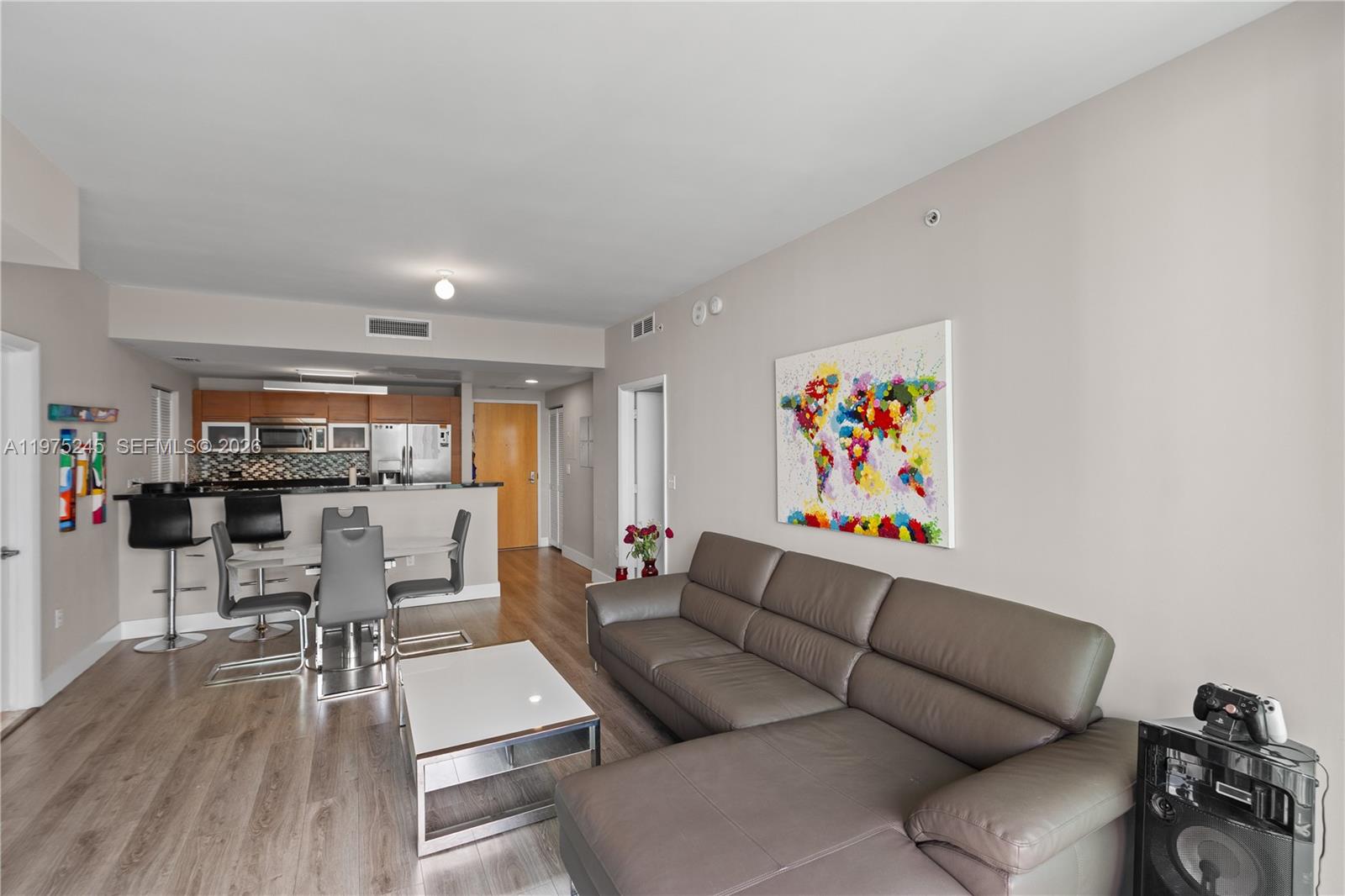 244 Biscayne Blvd #2410, Miami FL 33132