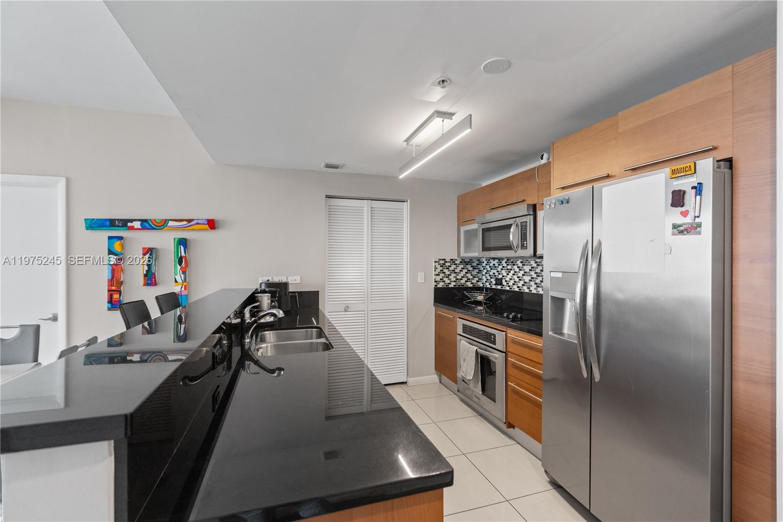 244 Biscayne Blvd #2410, Miami FL 33132