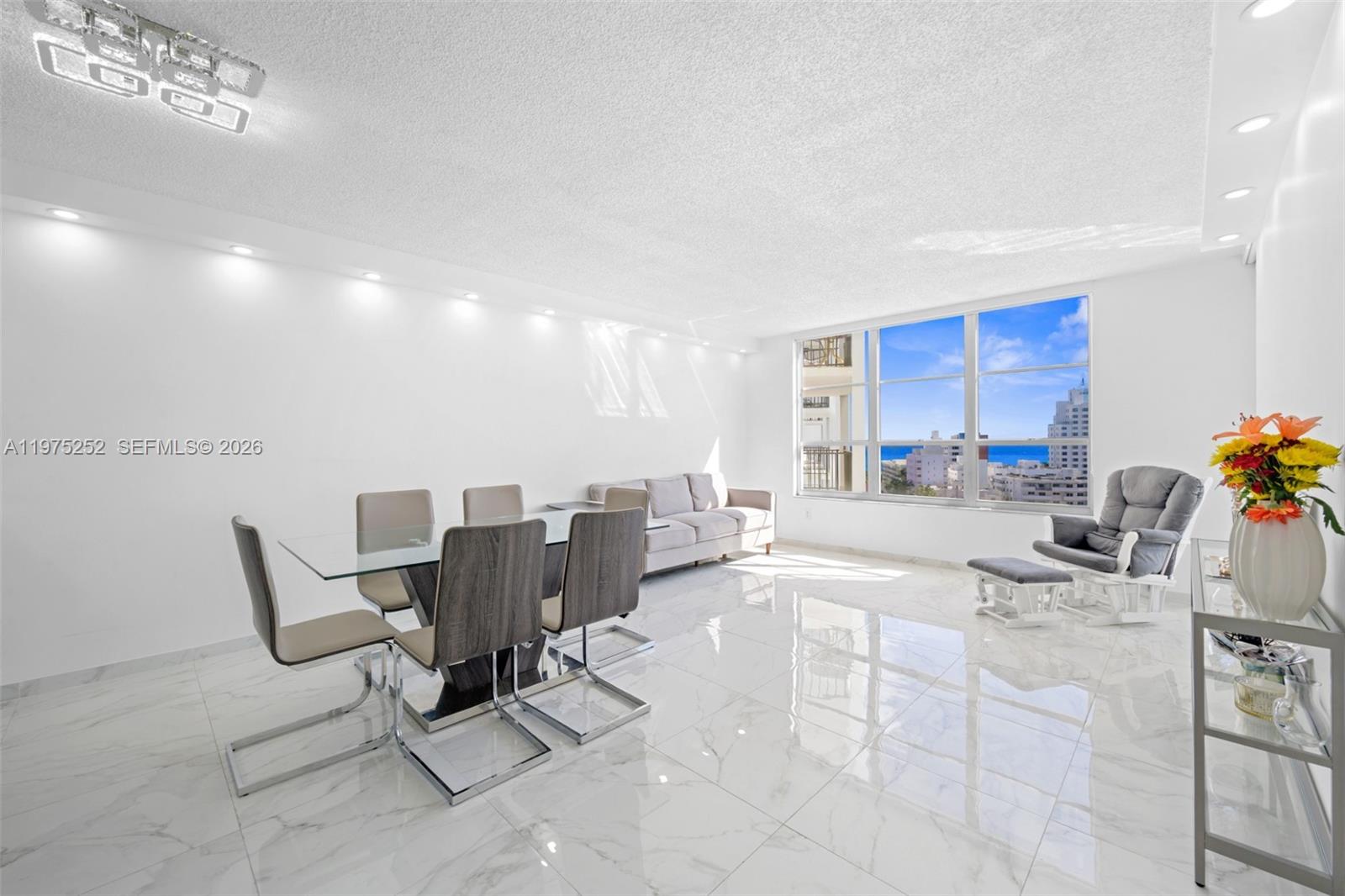 4101 Pine Tree Dr #919, Miami Beach FL 33140