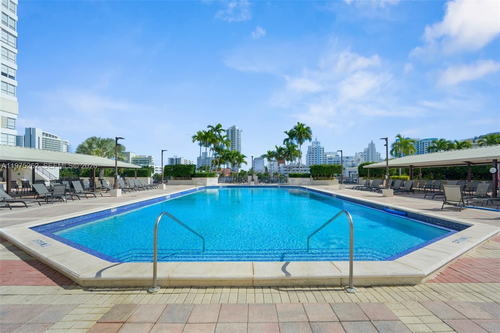 4101 Pine Tree Dr #919, Miami Beach FL 33140