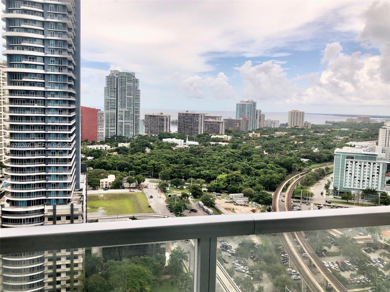 79 SW 12th St #2904-S, Miami FL 33130