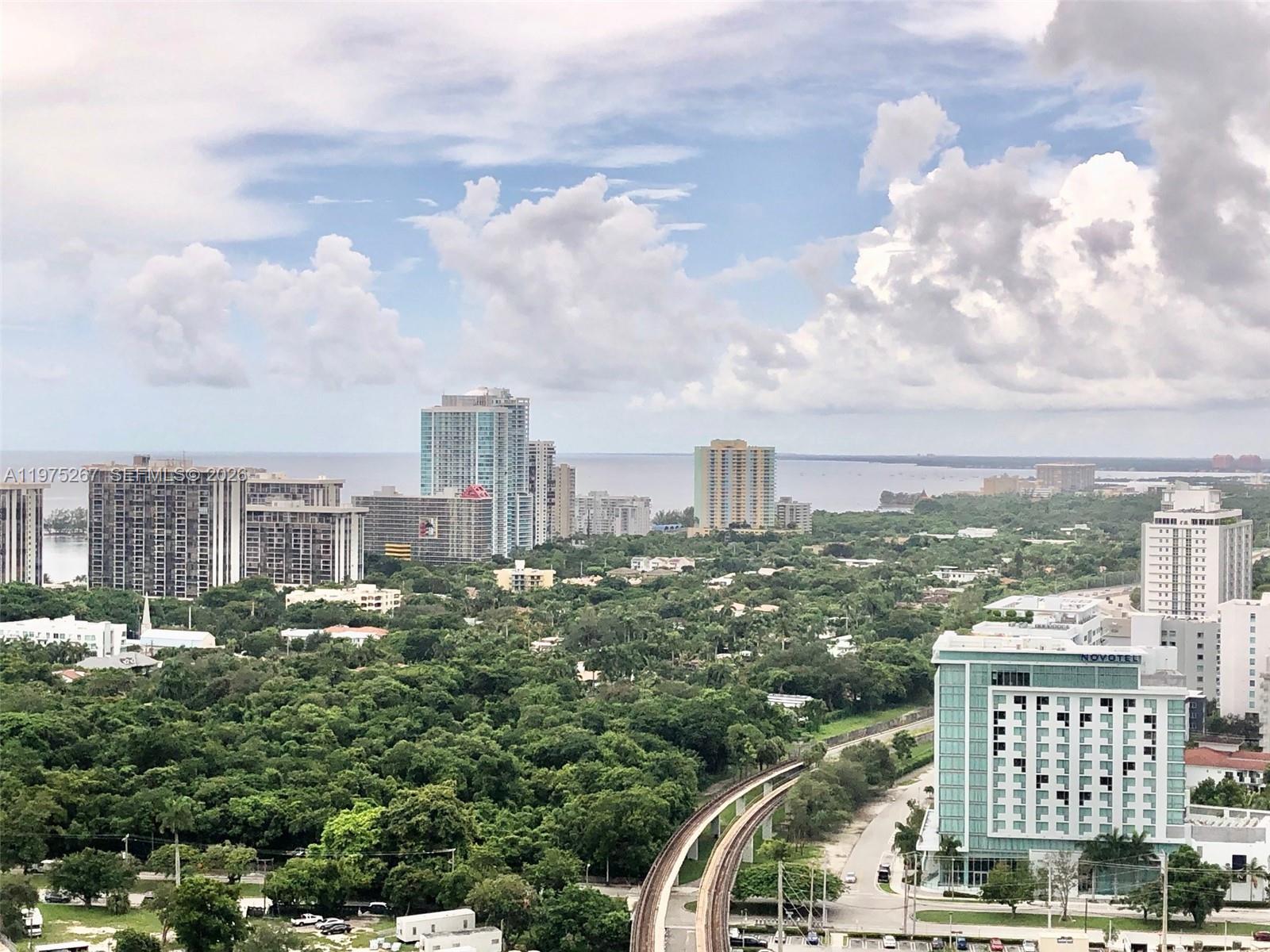 79 SW 12th St #2904-S, Miami FL 33130