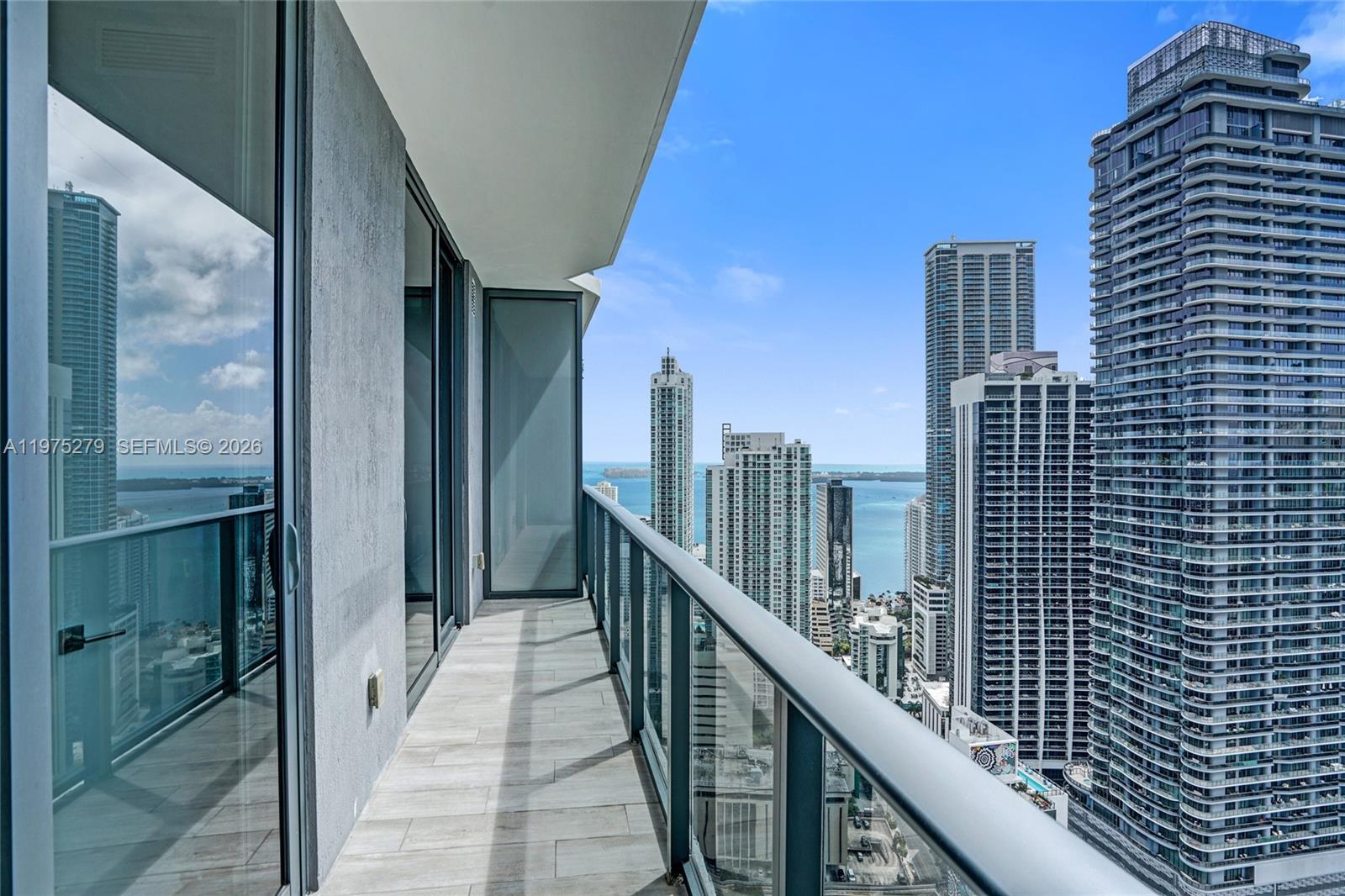 55 SW 9th St #4104, Miami FL 33130