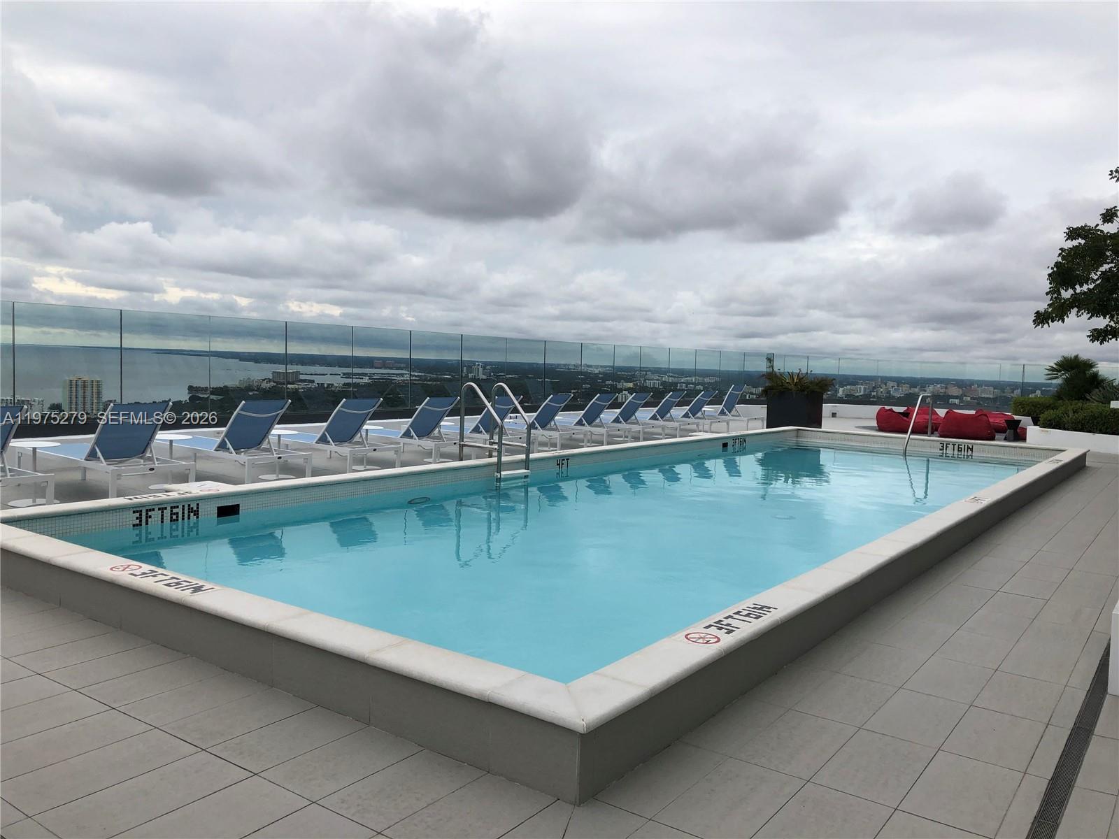 55 SW 9th St #4104, Miami FL 33130