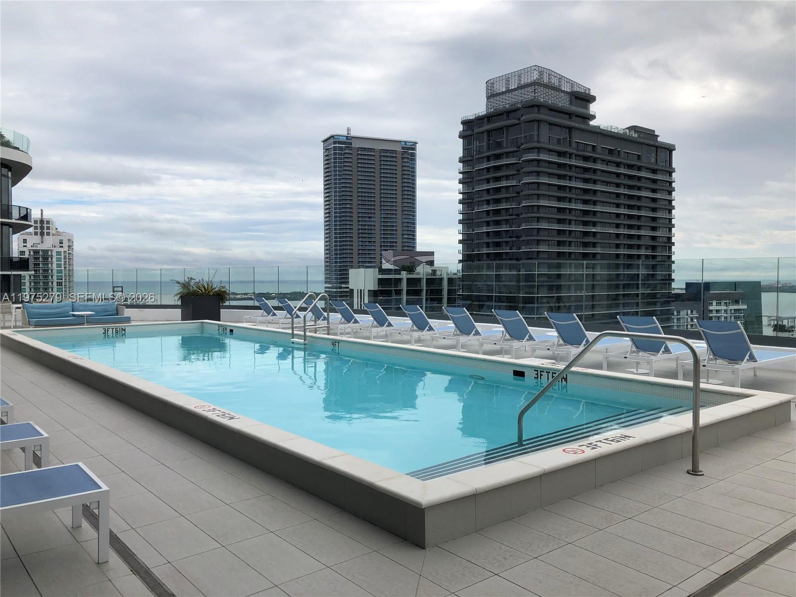 55 SW 9th St #4104, Miami FL 33130