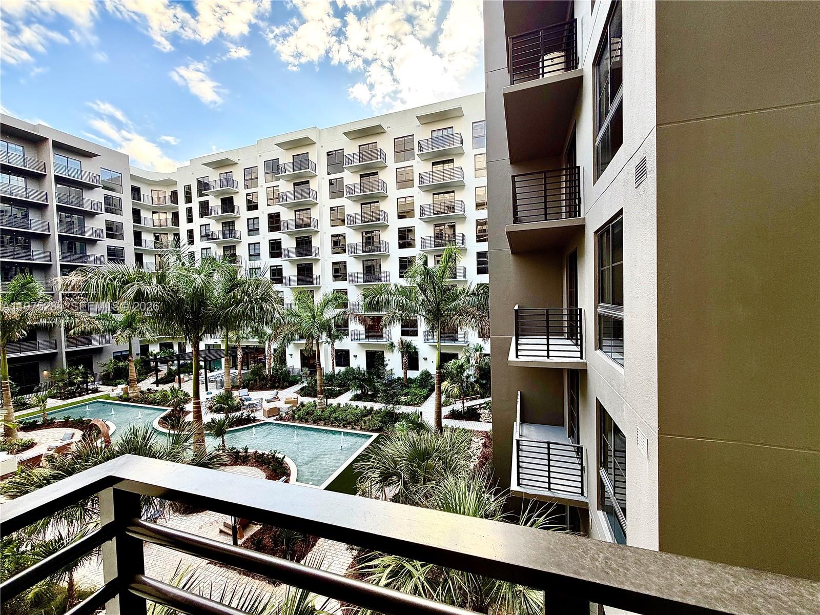 1650 NE 124th St #621, North Miami FL 33181