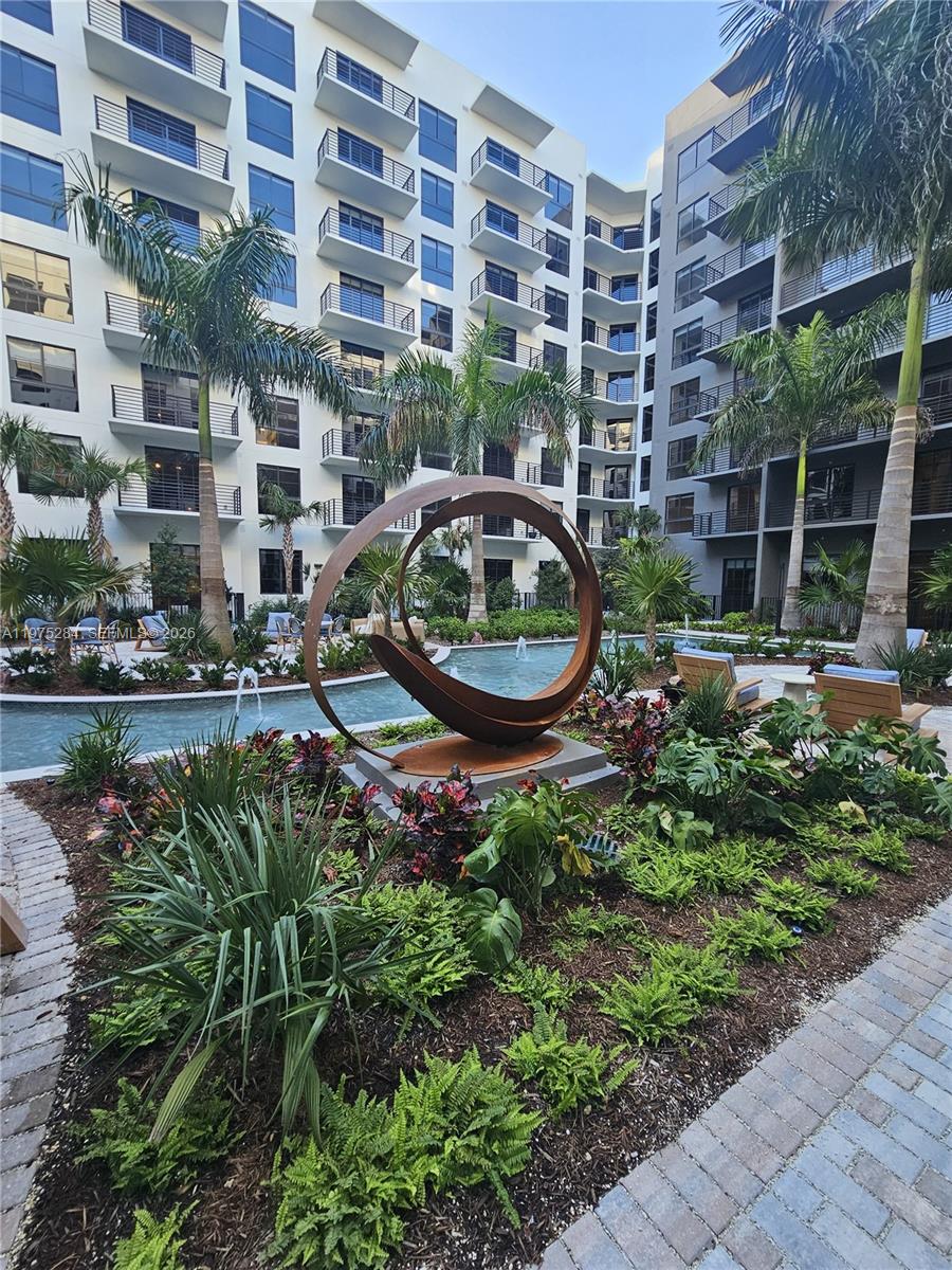 1650 NE 124th St #621, North Miami FL 33181