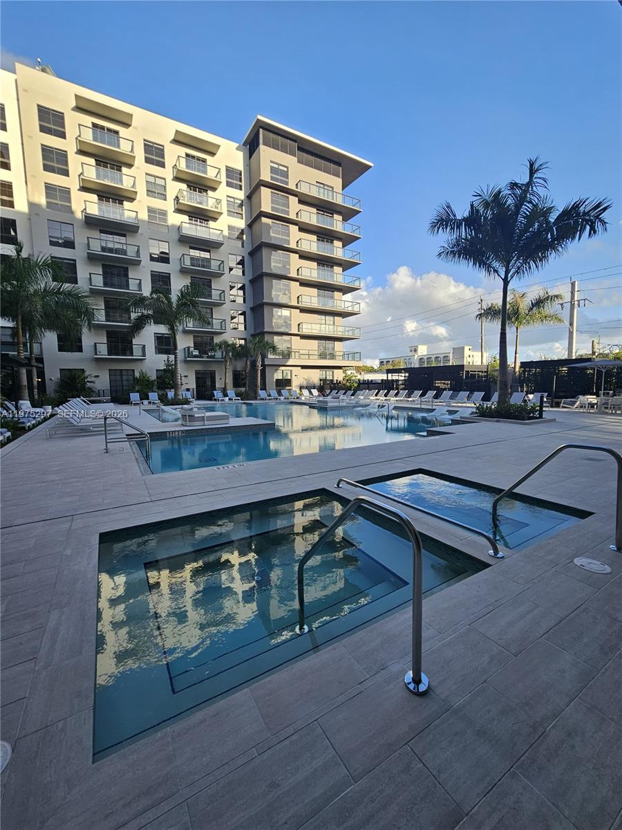 1650 NE 124th St #501, North Miami FL 33181