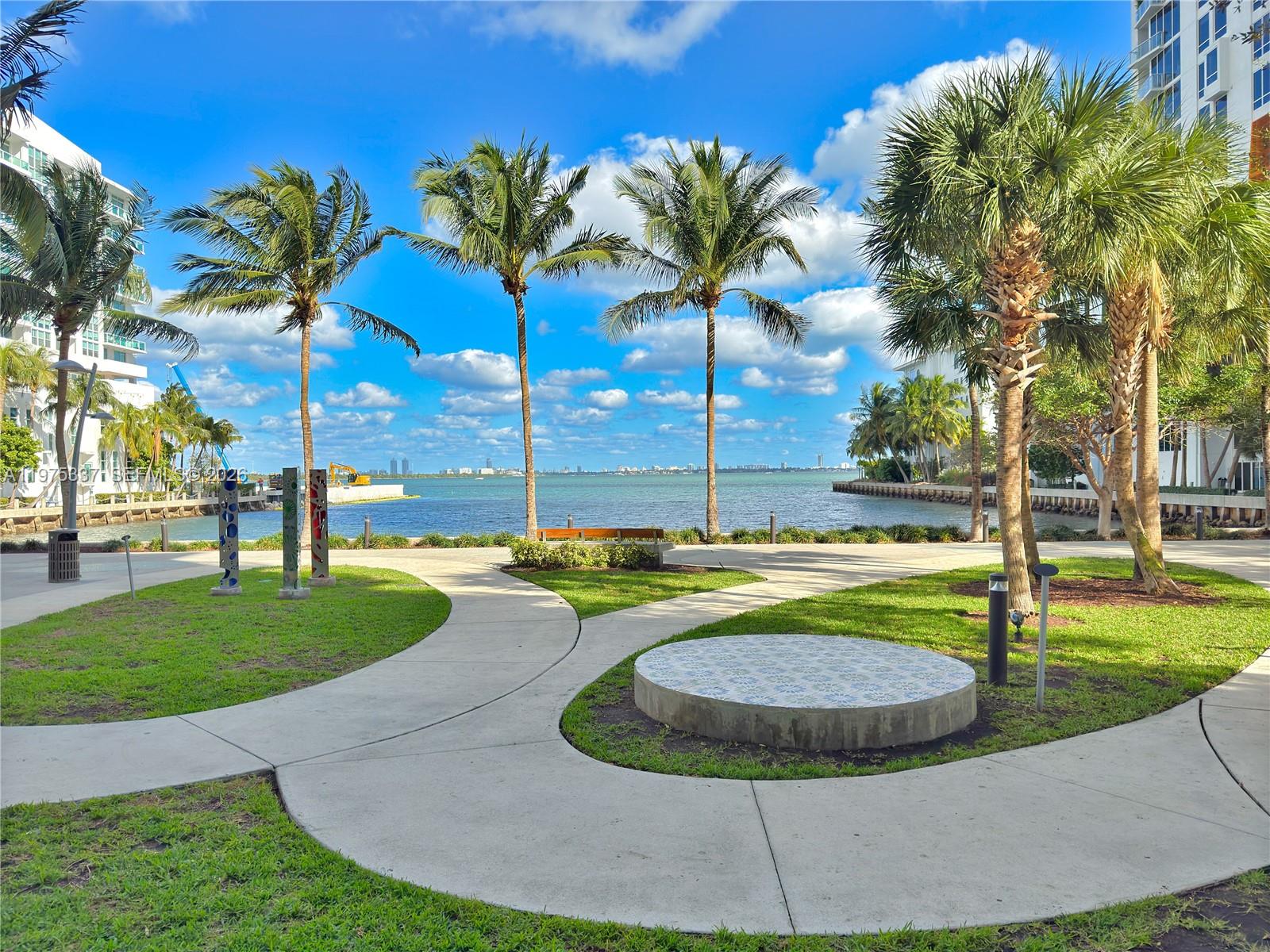 460 NE 28th St #1708, Miami FL 33137