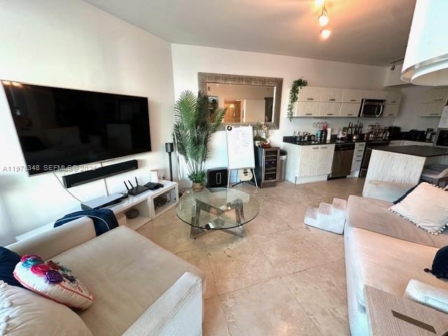 350 S Miami Ave #2110, Miami FL 33130