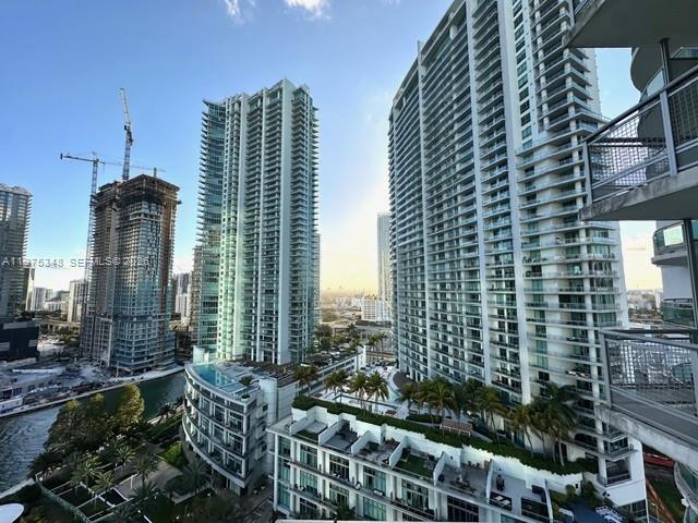 350 S Miami Ave #2110, Miami FL 33130