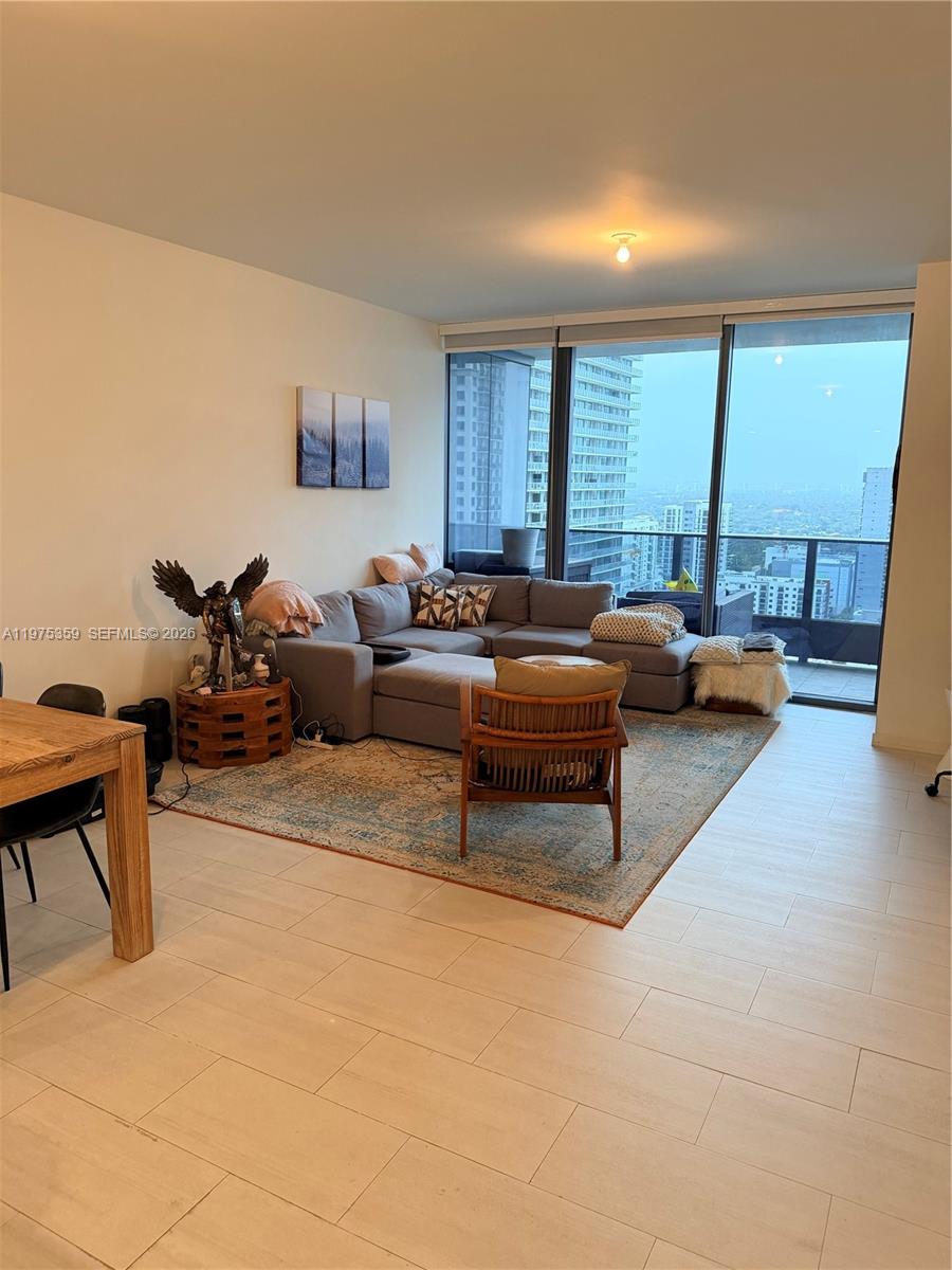 1000 Brickell Plz #2606, Miami FL 33131