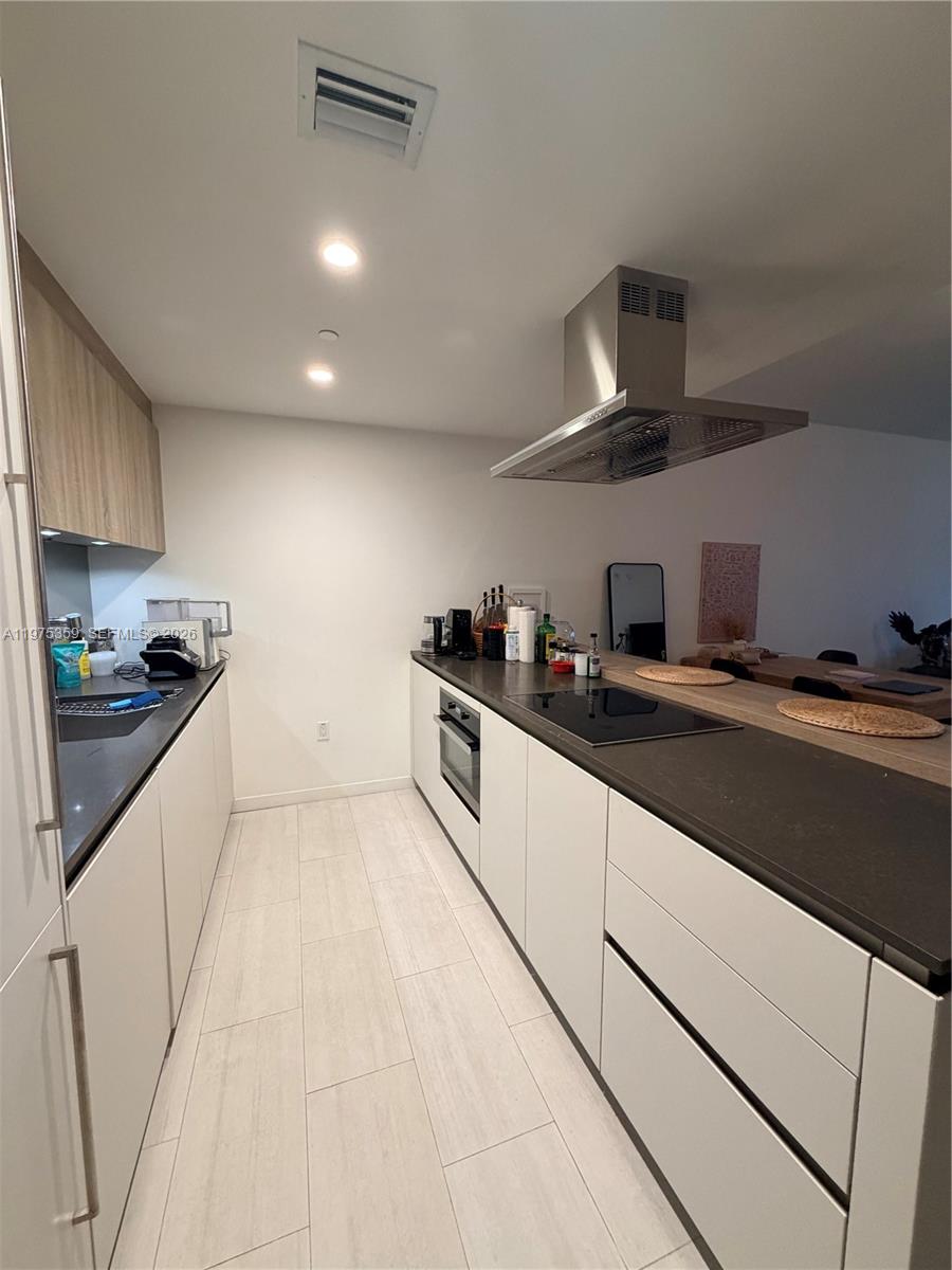 1000 Brickell Plz #2606, Miami FL 33131