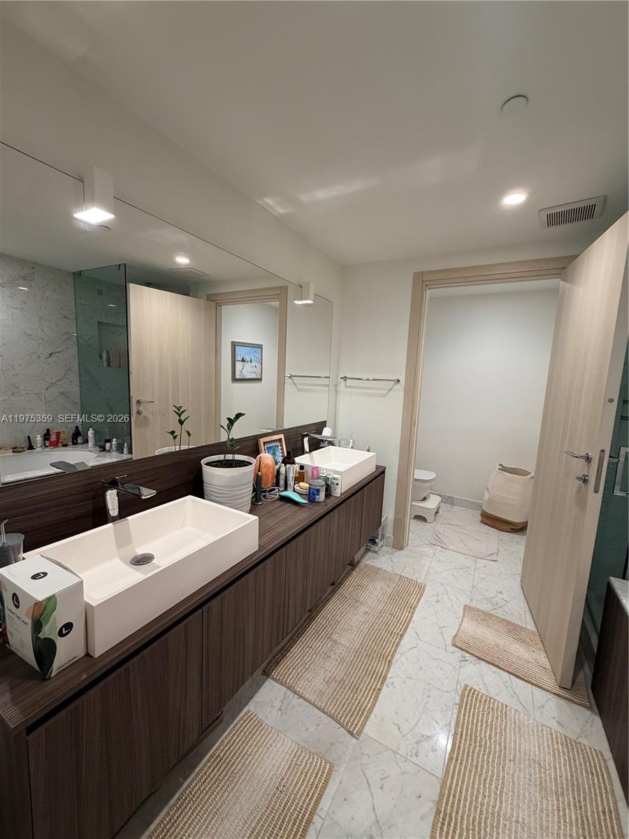 1000 Brickell Plz #2606, Miami FL 33131