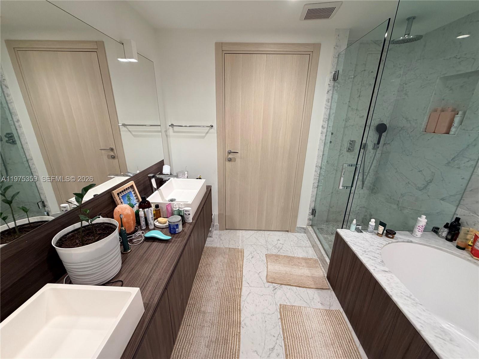 1000 Brickell Plz #2606, Miami FL 33131