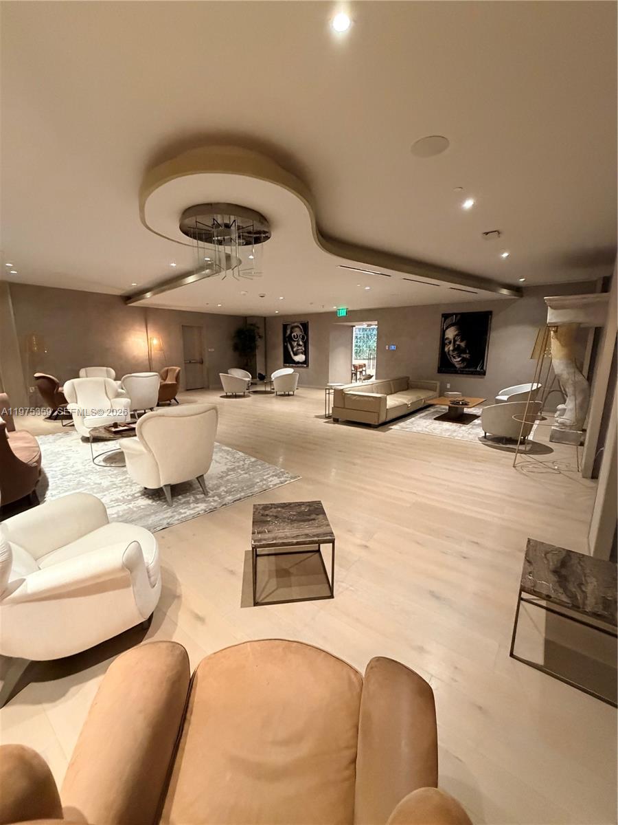 1000 Brickell Plz #2606, Miami FL 33131