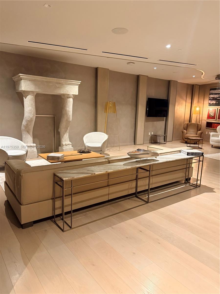1000 Brickell Plz #2606, Miami FL 33131