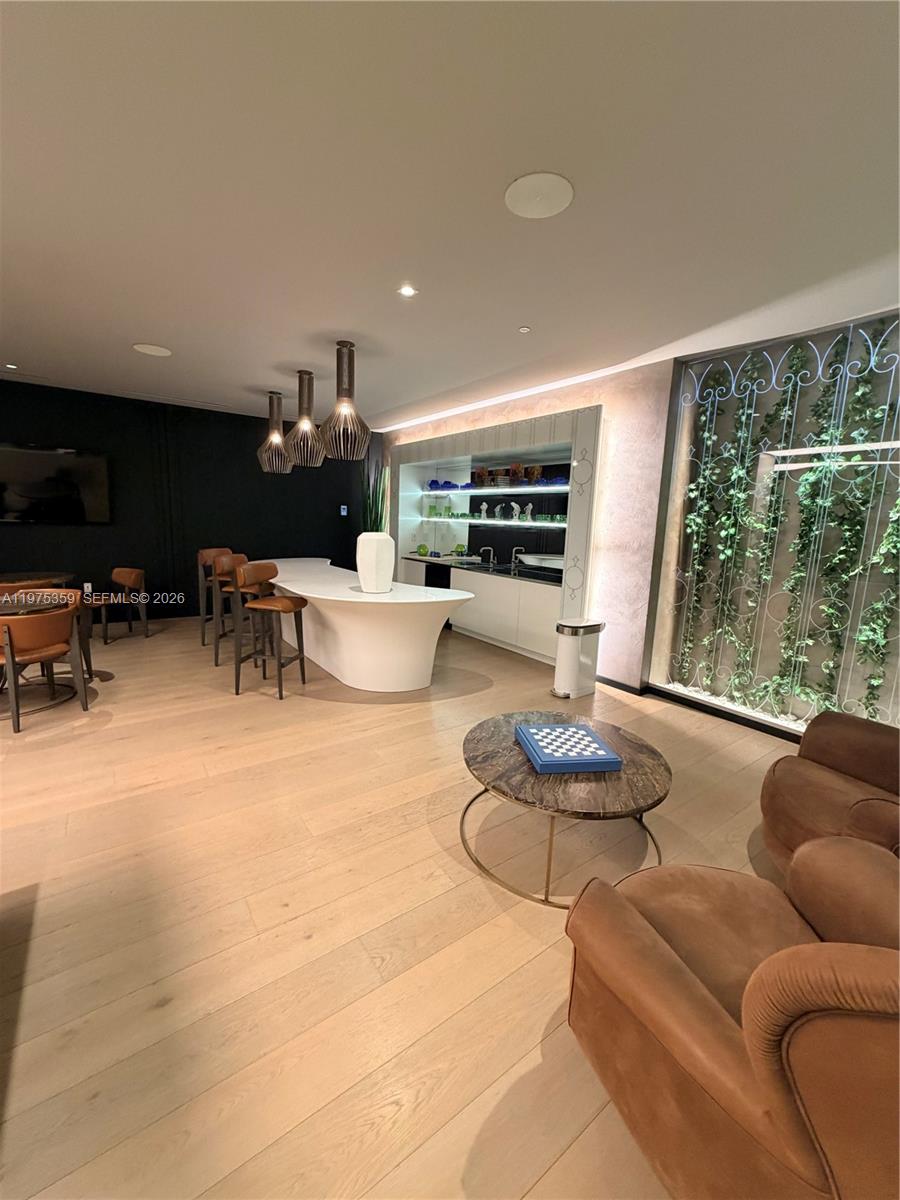 1000 Brickell Plz #2606, Miami FL 33131