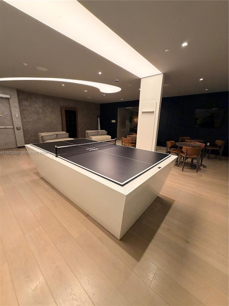 1000 Brickell Plz #2606, Miami FL 33131
