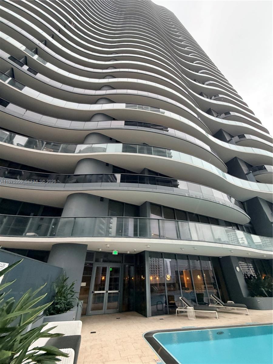 1000 Brickell Plz #2606, Miami FL 33131