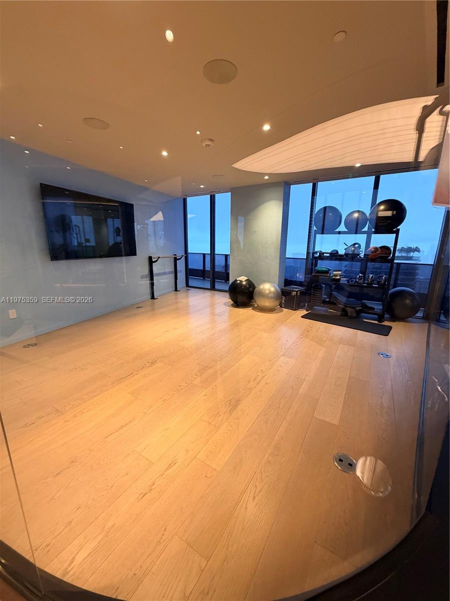 1000 Brickell Plz #2606, Miami FL 33131