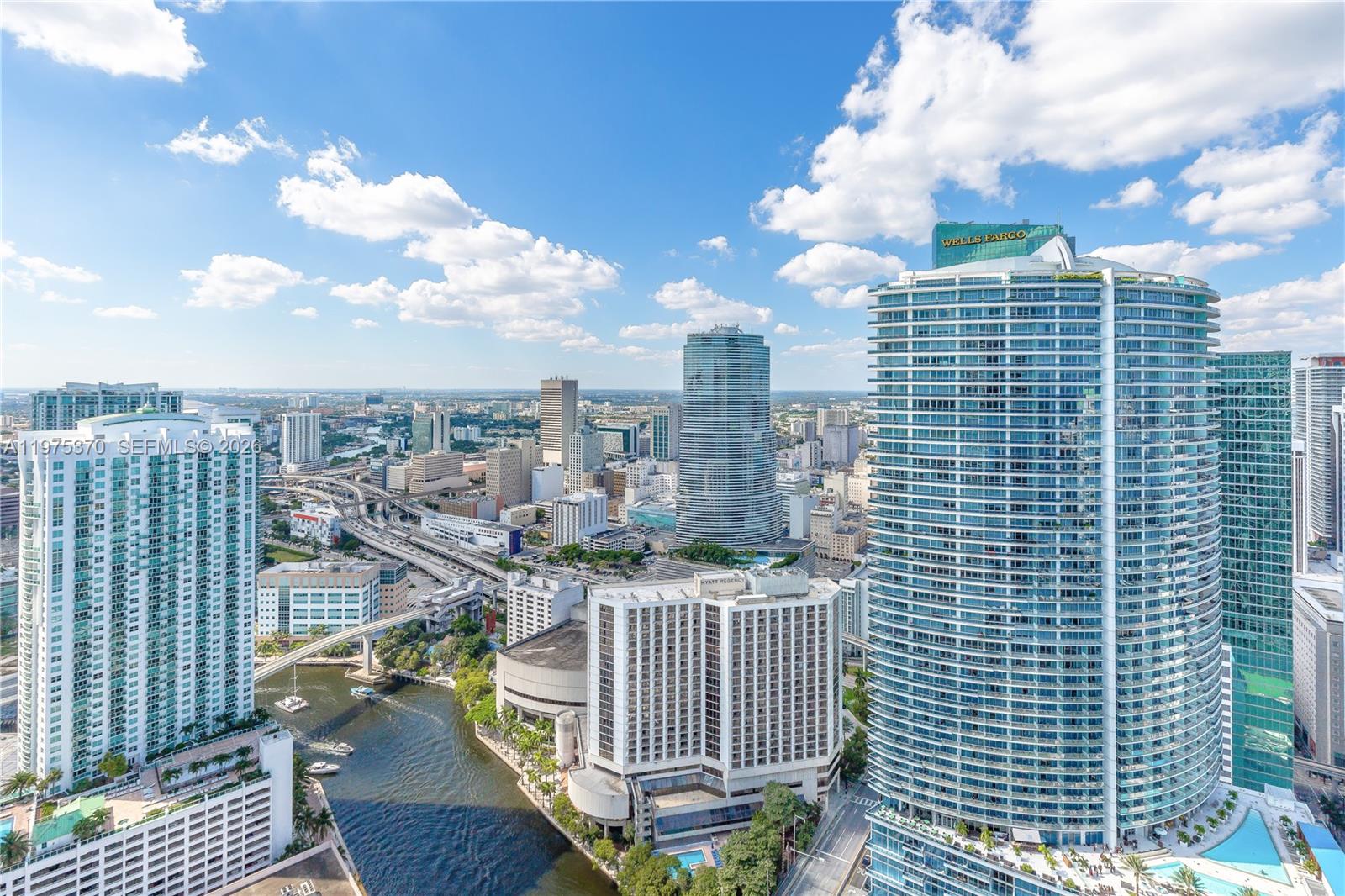485 Brickell Ave #4702, Miami FL 33131