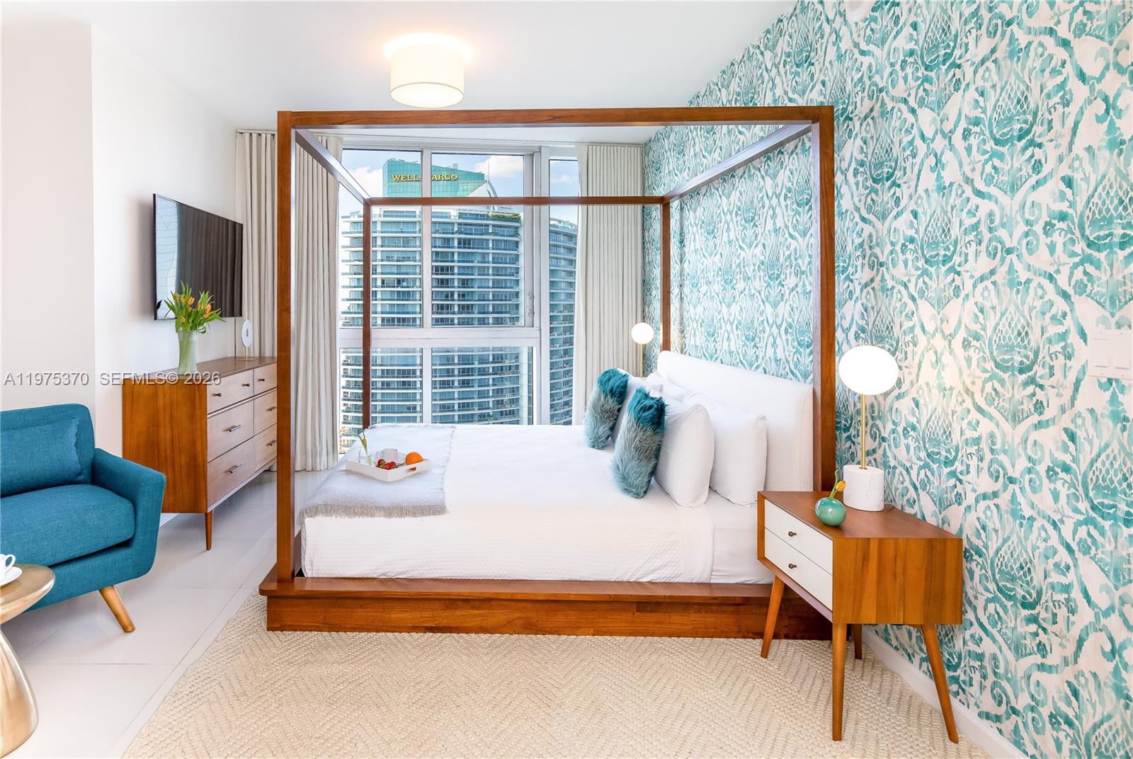 485 Brickell Ave #4702, Miami FL 33131