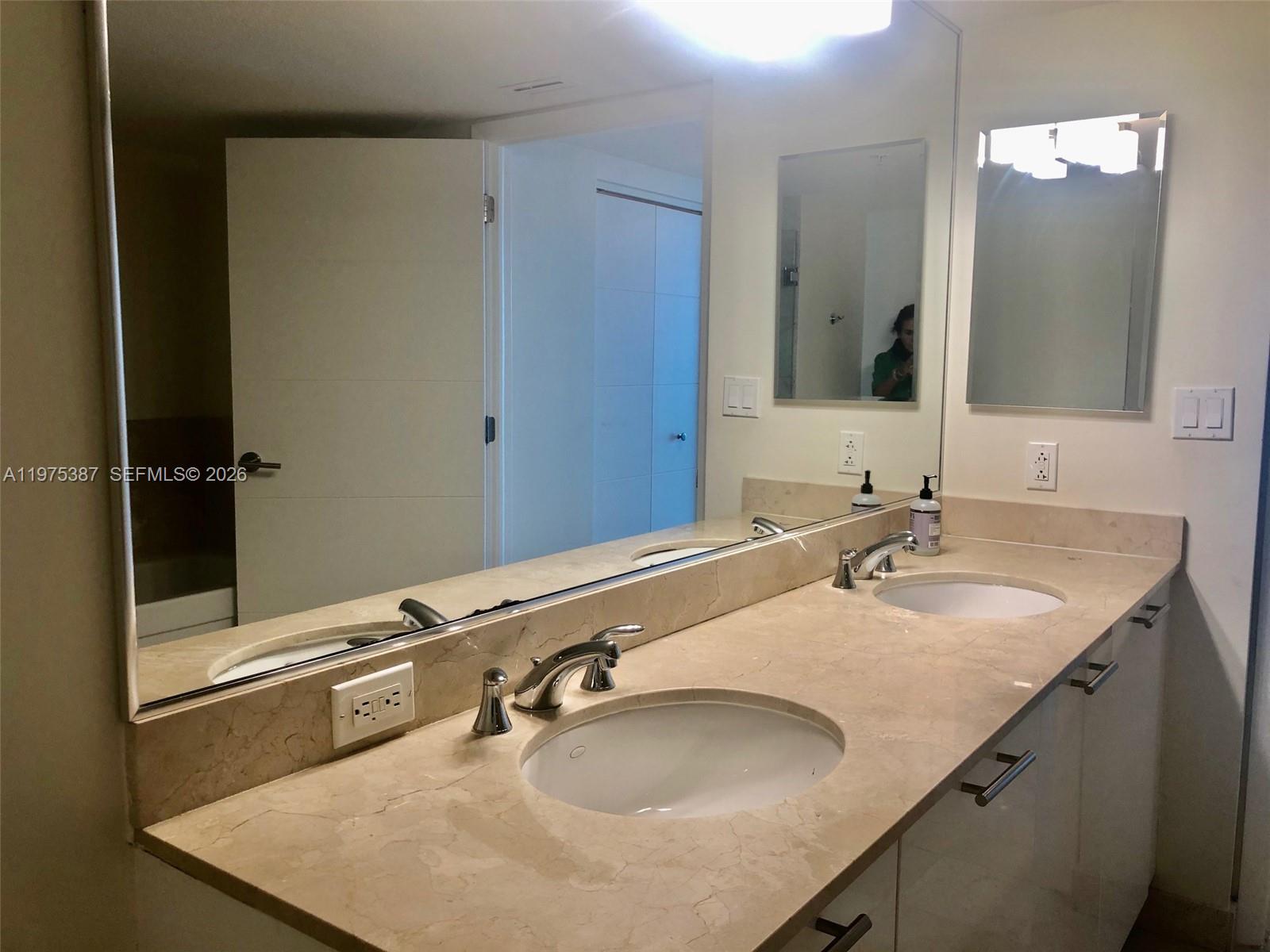 1800 N Bayshore Dr #2901, Miami FL 33132