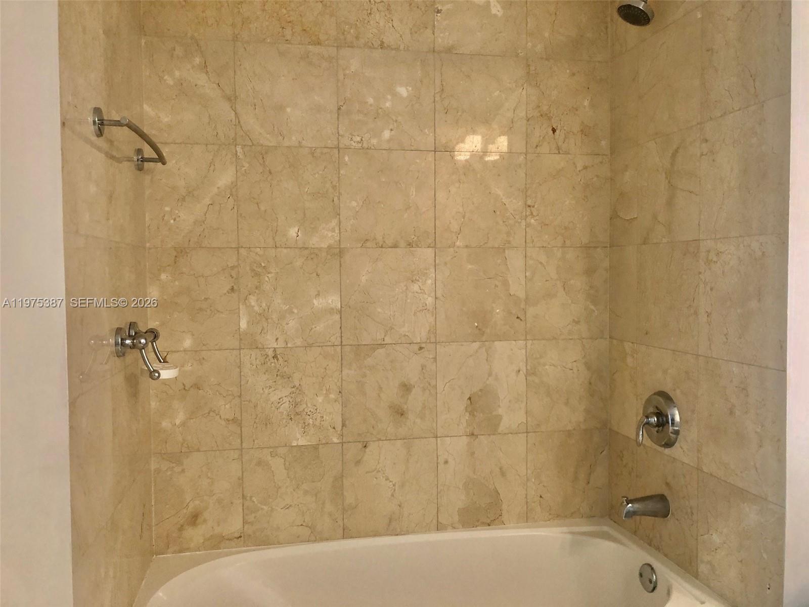1800 N Bayshore Dr #2901, Miami FL 33132