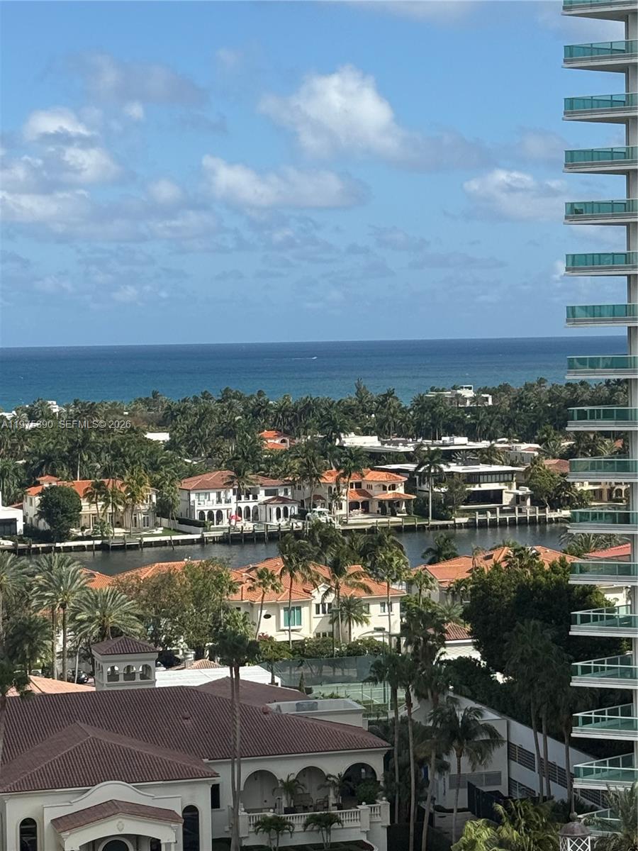 20000 E Country Club Dr #PH09, Aventura FL 33180