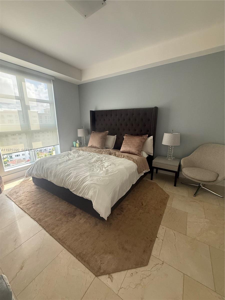 20000 E Country Club Dr #PH09, Aventura FL 33180