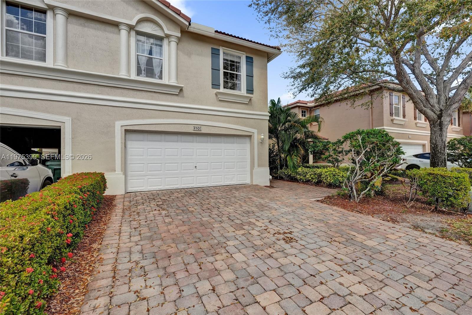 4501 Windmill Palm Way, Green Acres FL 33463