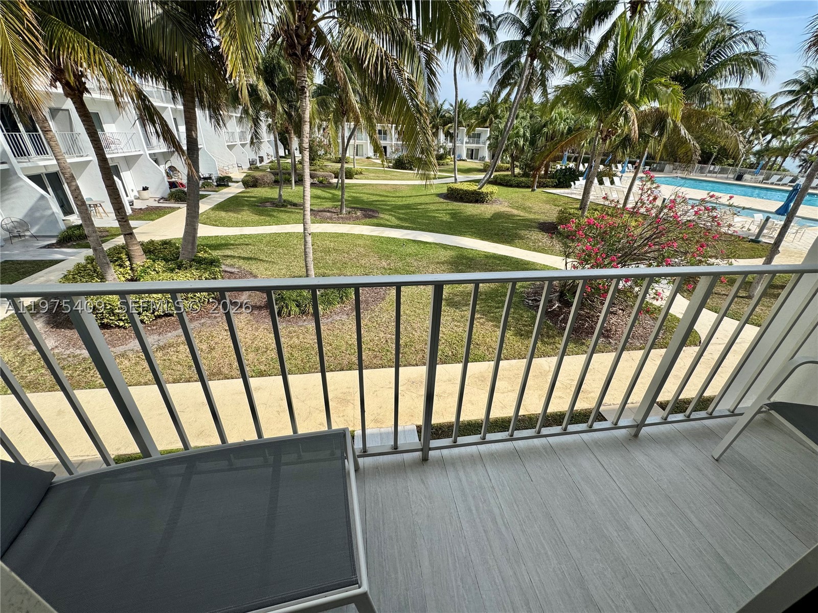 881 Ocean Dr #TH7, Key Biscayne FL 33149
