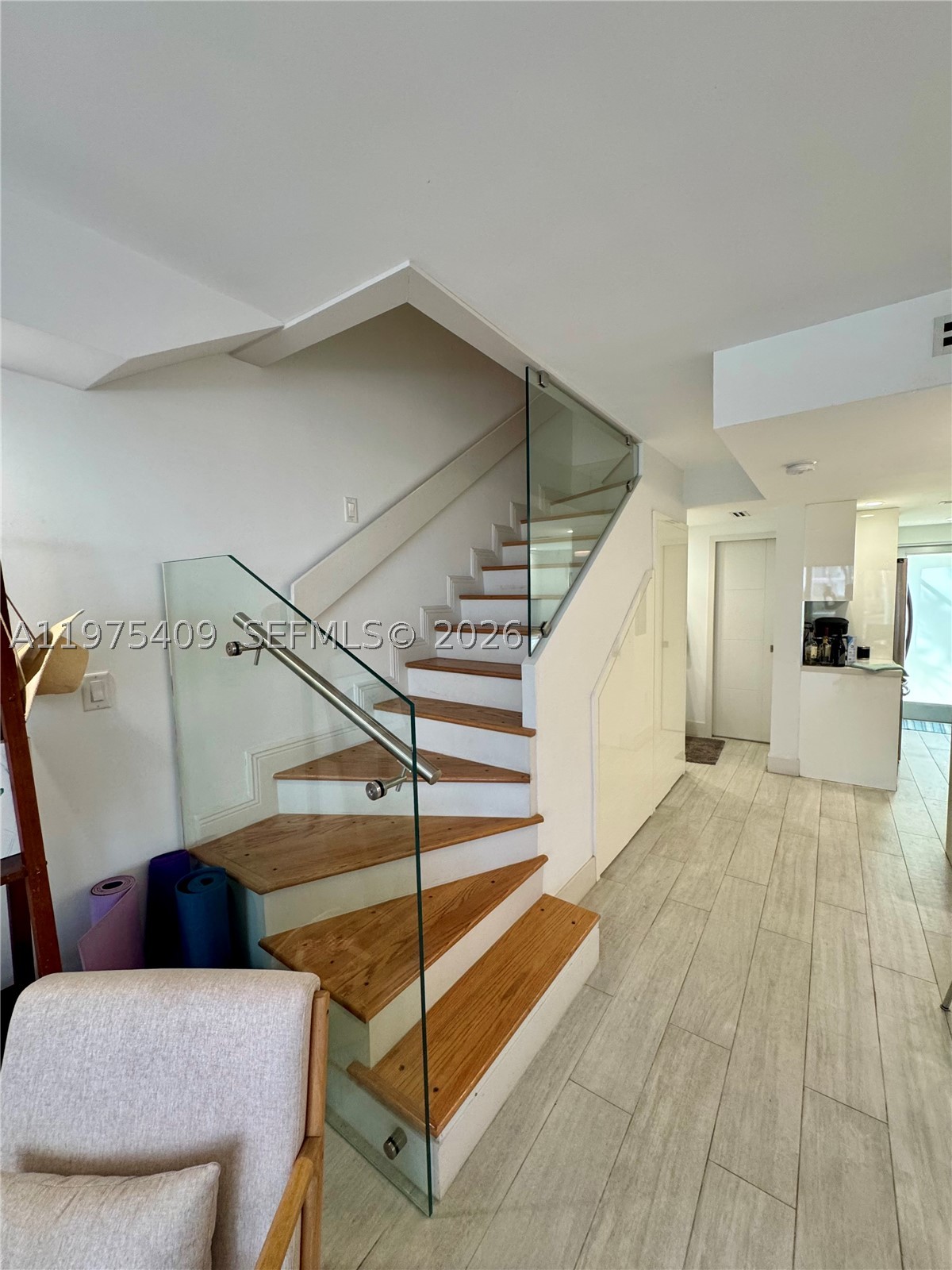 881 Ocean Dr #TH7, Key Biscayne FL 33149