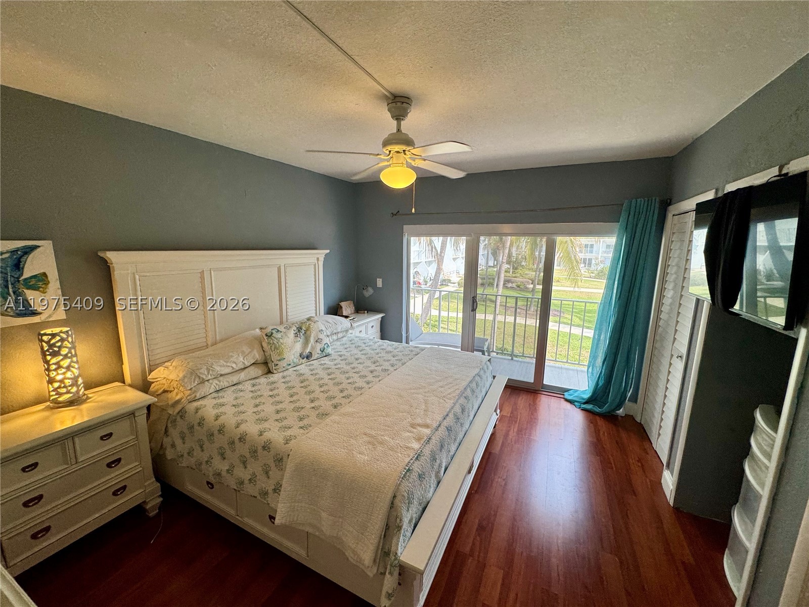 881 Ocean Dr #TH7, Key Biscayne FL 33149